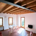 Iseolakerental - Casa Del Pescatore * Riva di Solto