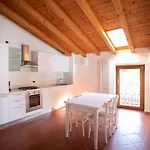 Iseolakerental - Casa Del Pescatore Riva di Solto