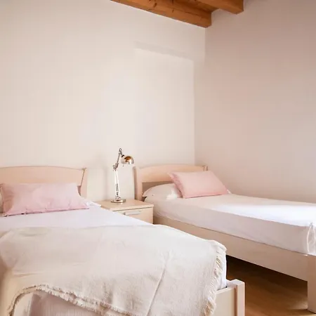 Iseolakerental - Casa Del Pescatore Apartamento *
