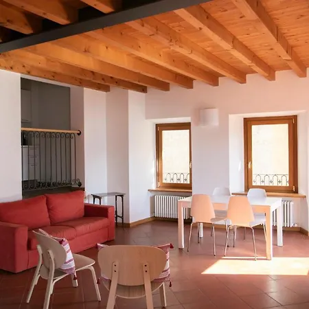 Iseolakerental - Casa Del Pescatore * ריבה די סולטו